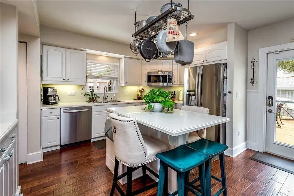 Miramar 124 Upper Unit - Two Bedroom Home