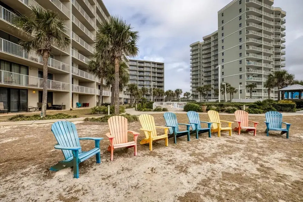 Spectacular views with numerous amenities and pools on sands of Orange Beach