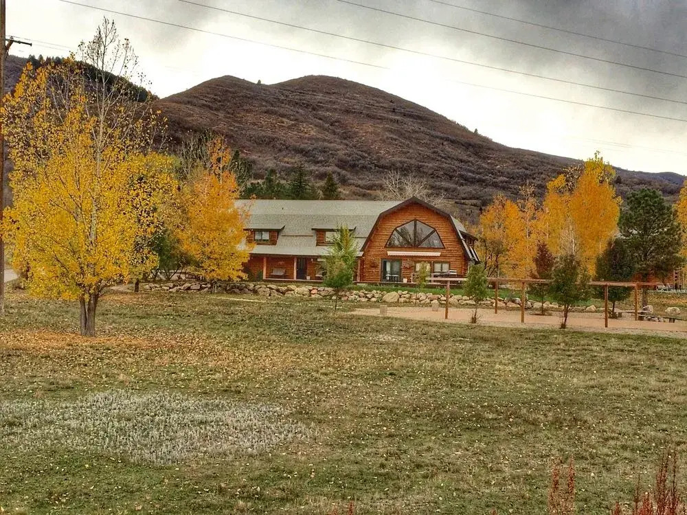Snowberry Inn Bed & Breakfast
