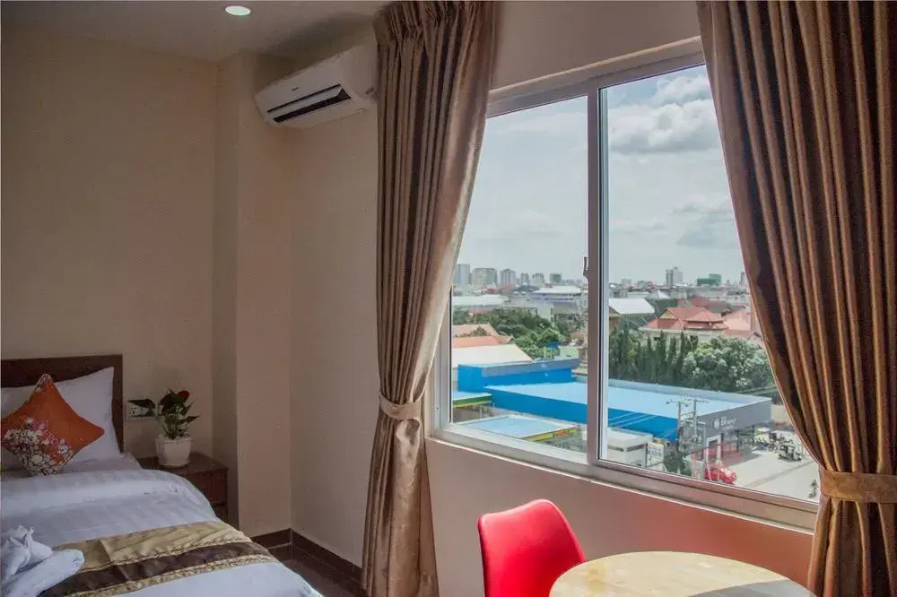 K City Hotel