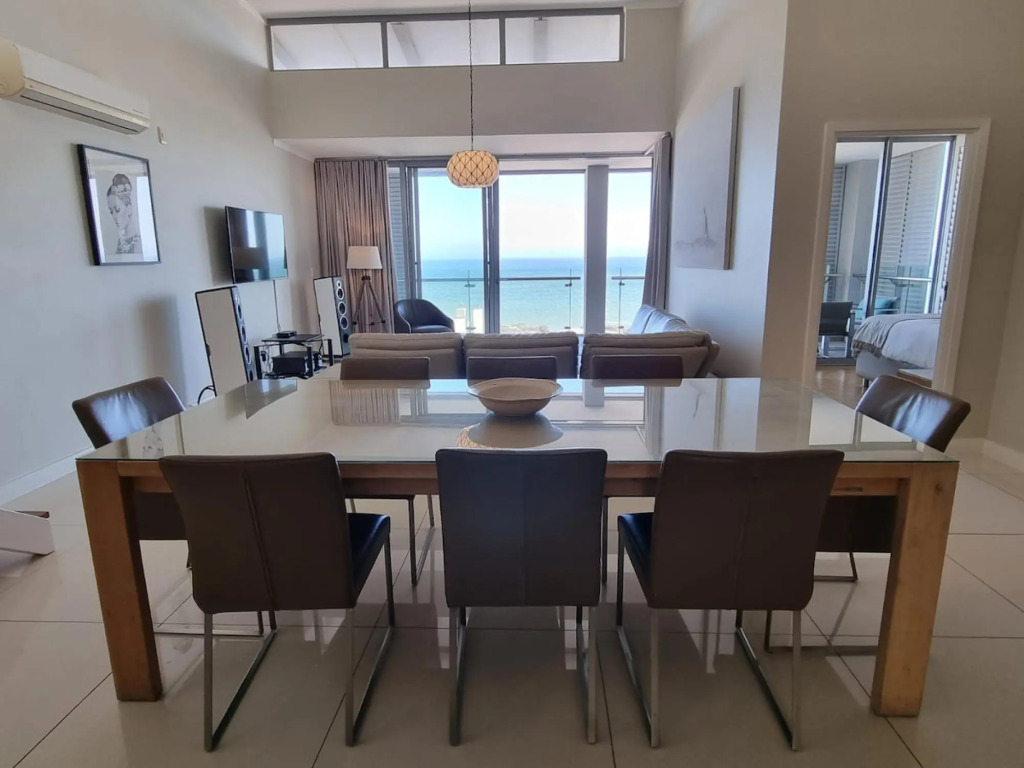 The Crystal - Spectacular sea Views in Camps Bay