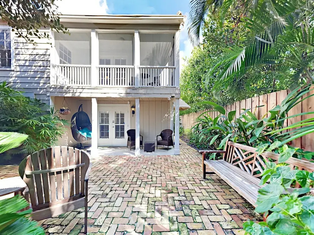 El Cid Tropical Getaway Home 4 Bedrooms 4 Bathrooms Home