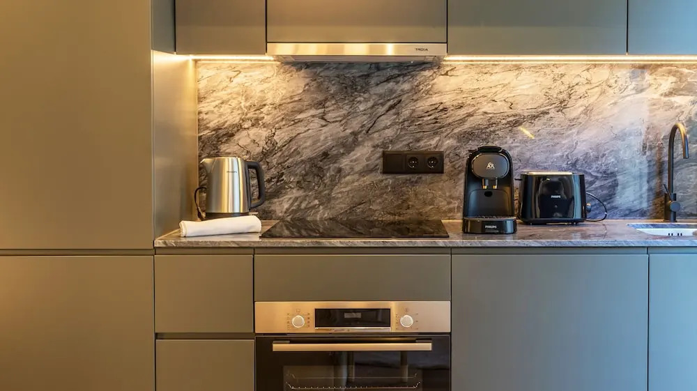 RUAH Apartments by LovelyStay