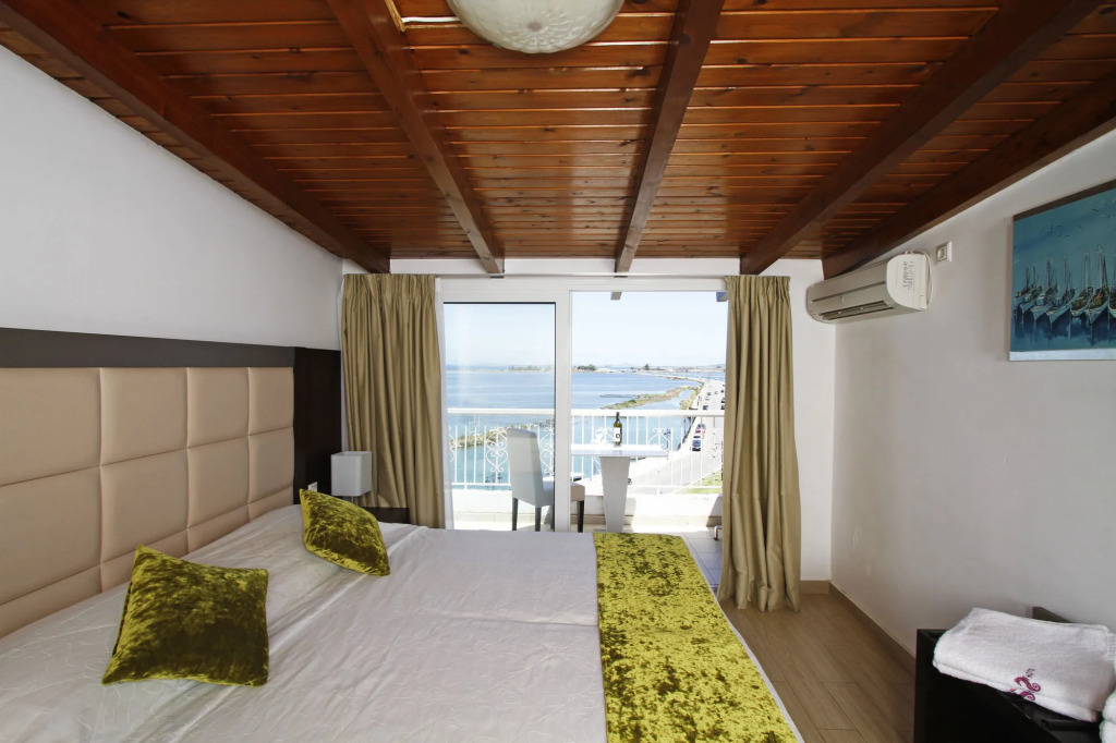 Nirikos Hotel
