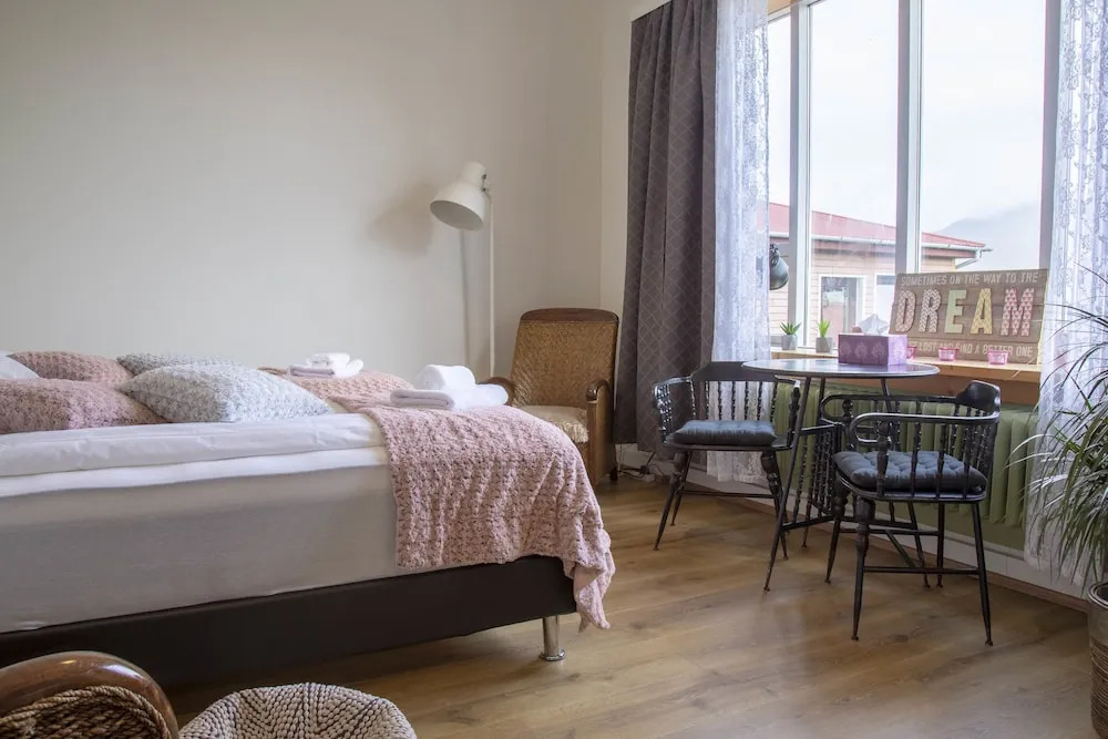 Private and peaceful one bedroom apartments