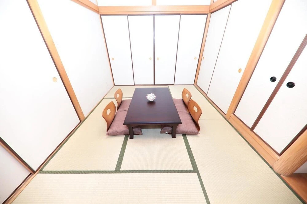 Omotenashi Usagi Hostel (15-13~18)