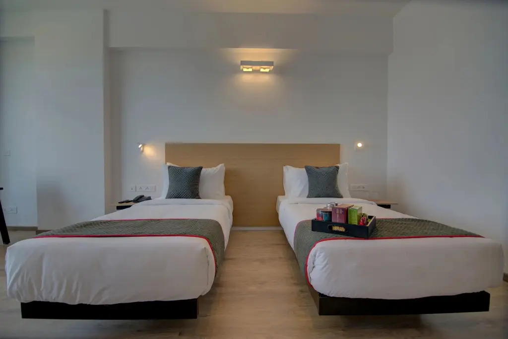 OYO 80012 Townhouse 375 Dwarka New Delhi