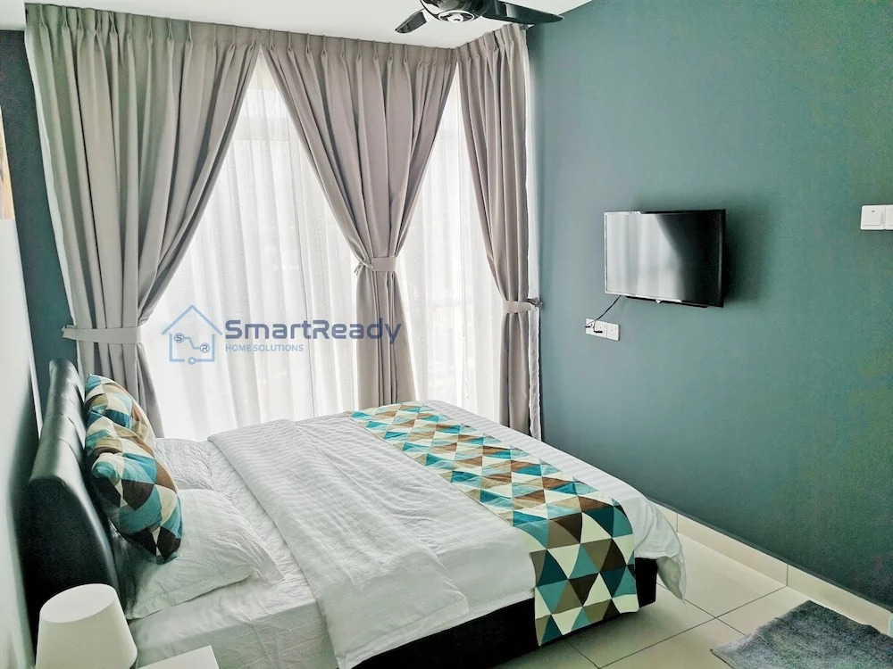 Residences at Daya near Mount Austin by SR Home