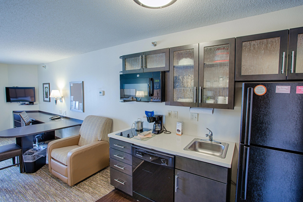 Candlewood Suites Fargo-North Dakota State University by IHG