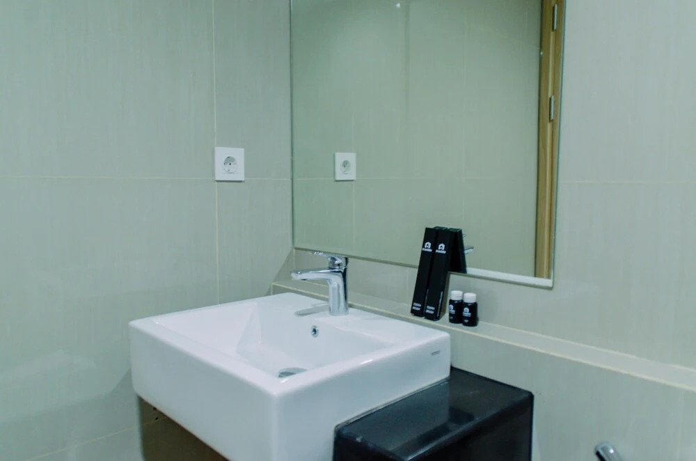 Stunning 1Br Without Living Room at Bintaro Embarcadero Suites Apartment