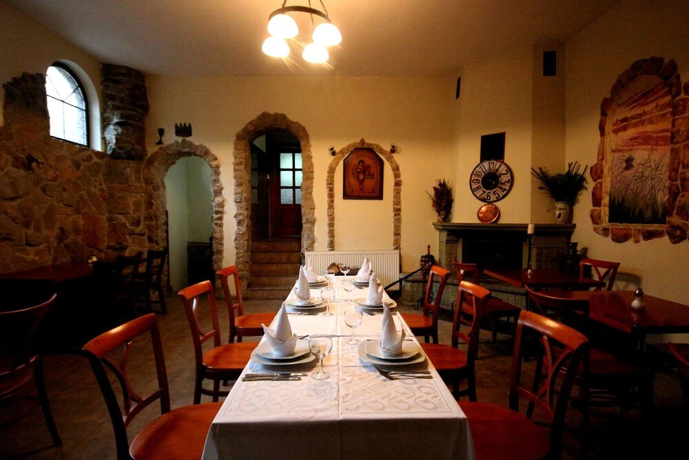 Hotel Bor