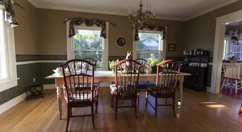 The White House Bed and Breakfast