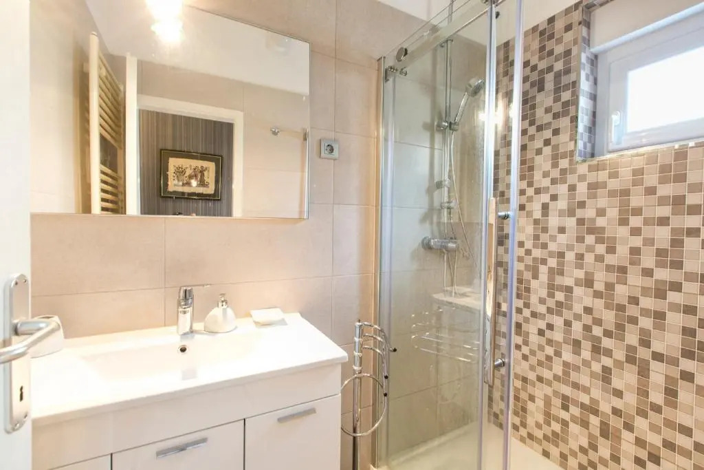 Charming Crikvenica Beachfront Apartment
