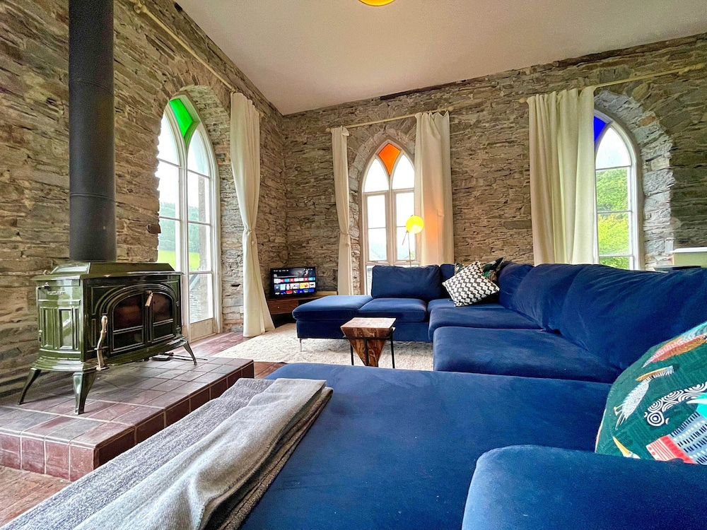 5 Bedroom Holiday Home in Dinas Mawddwy, No Deposit