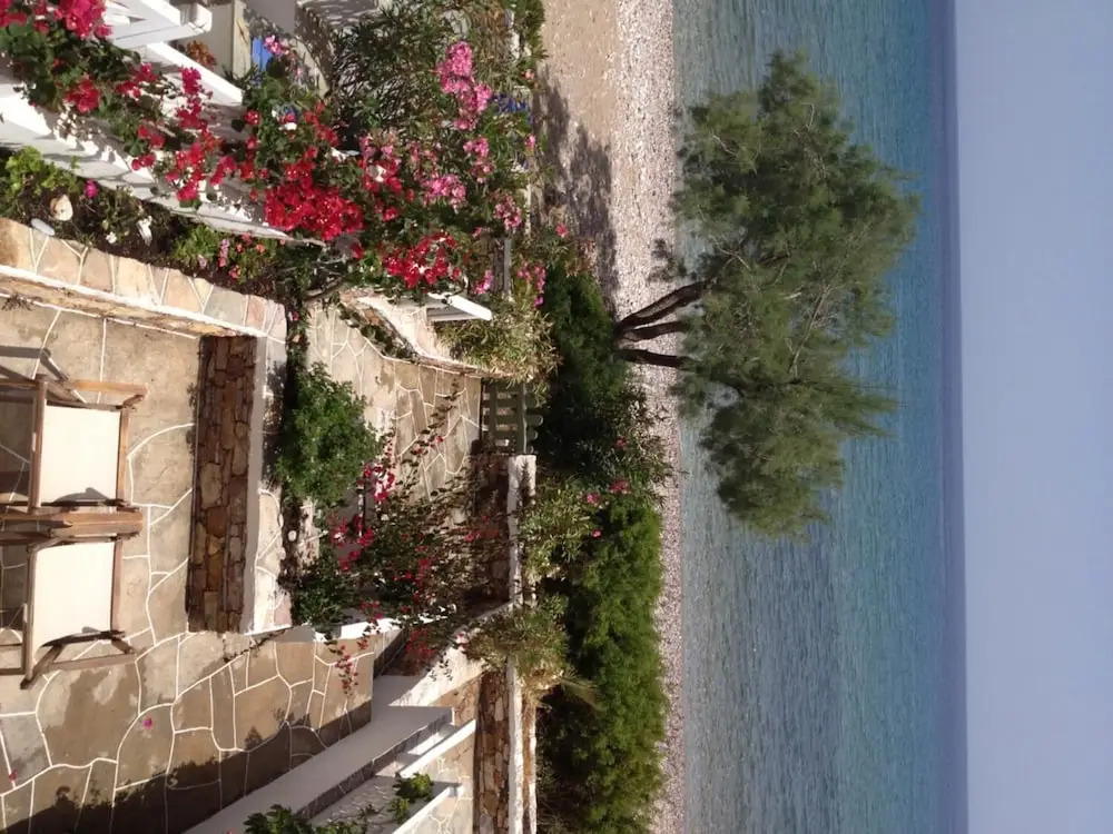 Villa Glaros