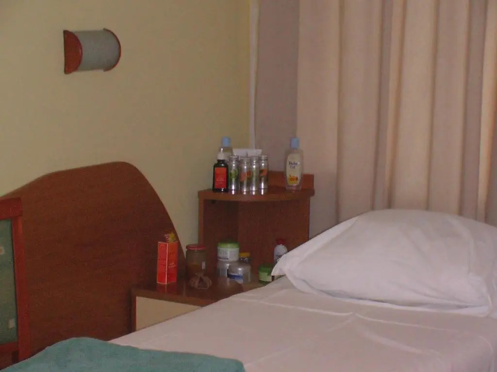 Hotel Seasons