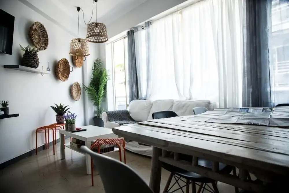 Thanasis Place Hostel