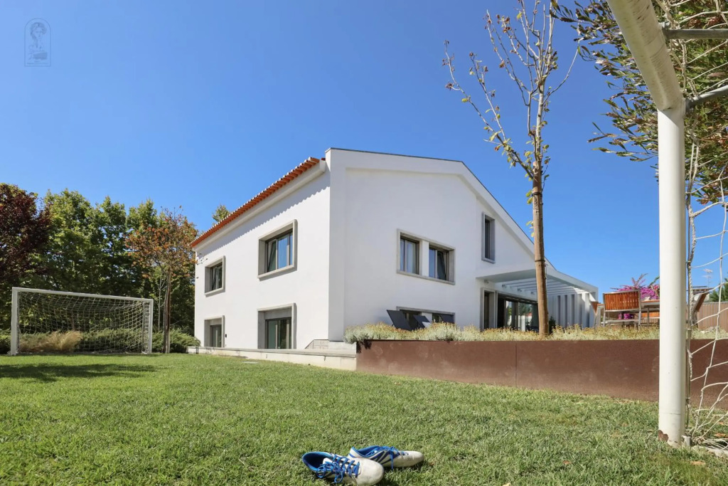 Santa Joana Residence with Garden and heated pool