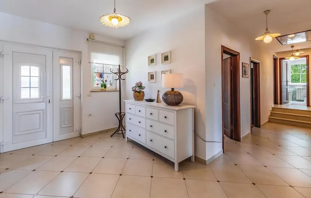 Gorgeous Home In Marcana