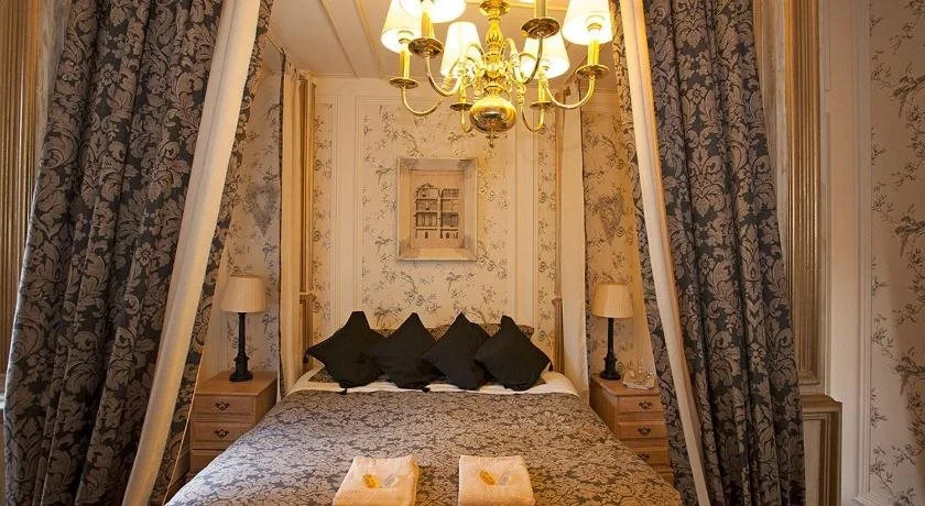 Victoria House B&B