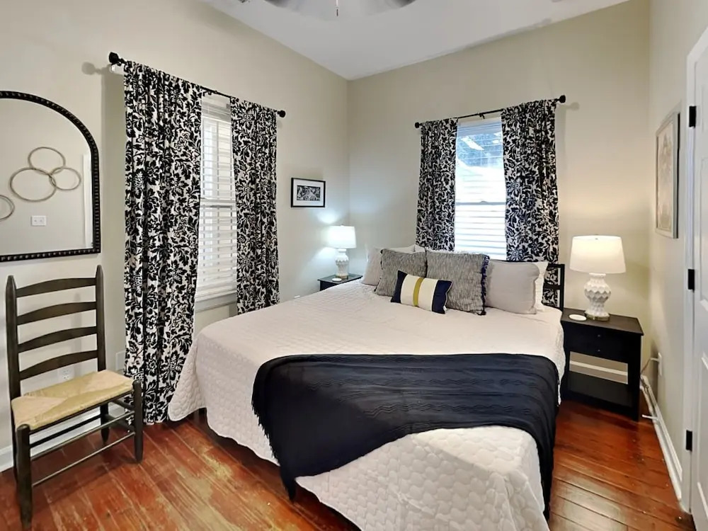 Barnard Row House by Tybee Vacation Rentals