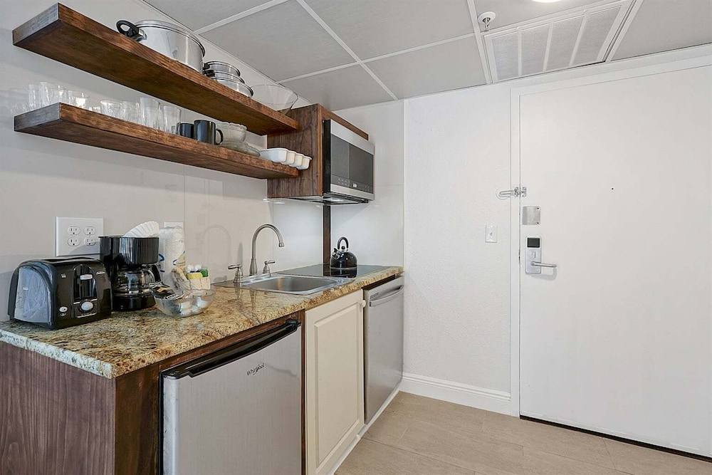 6165 Carrier DR #1212 Orlando, 1bed