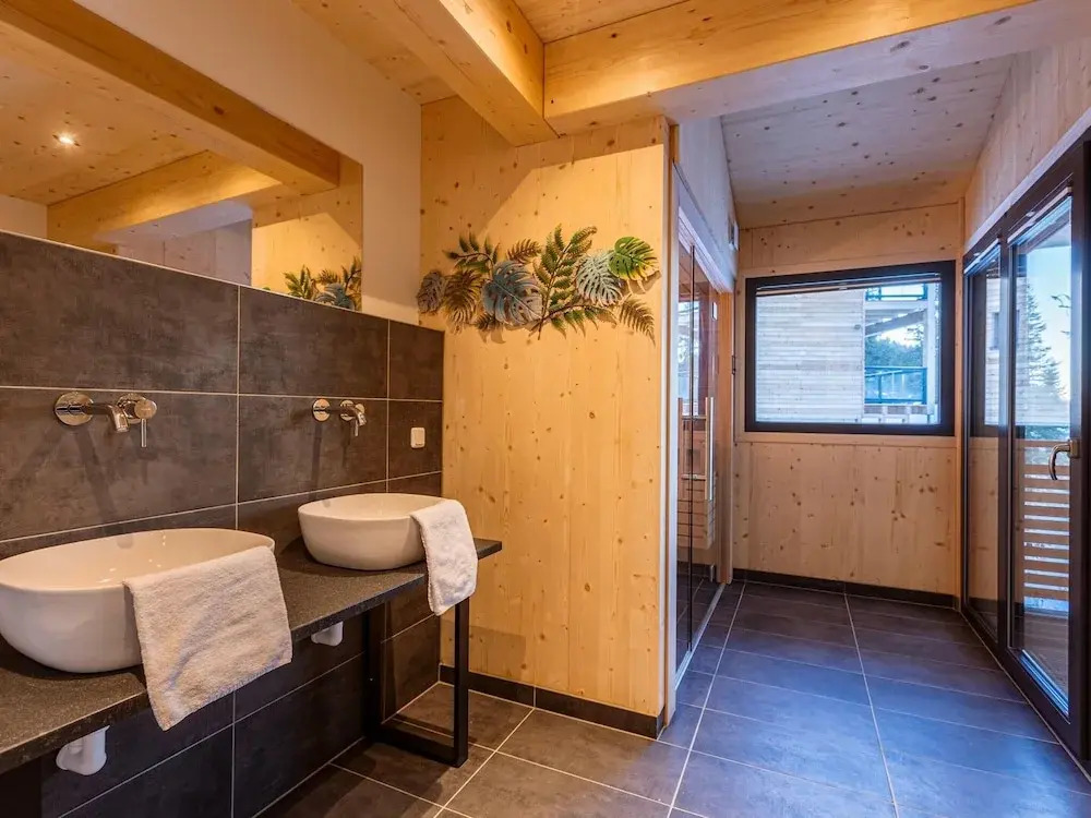 Spacious Chalet With Finnish Sauna