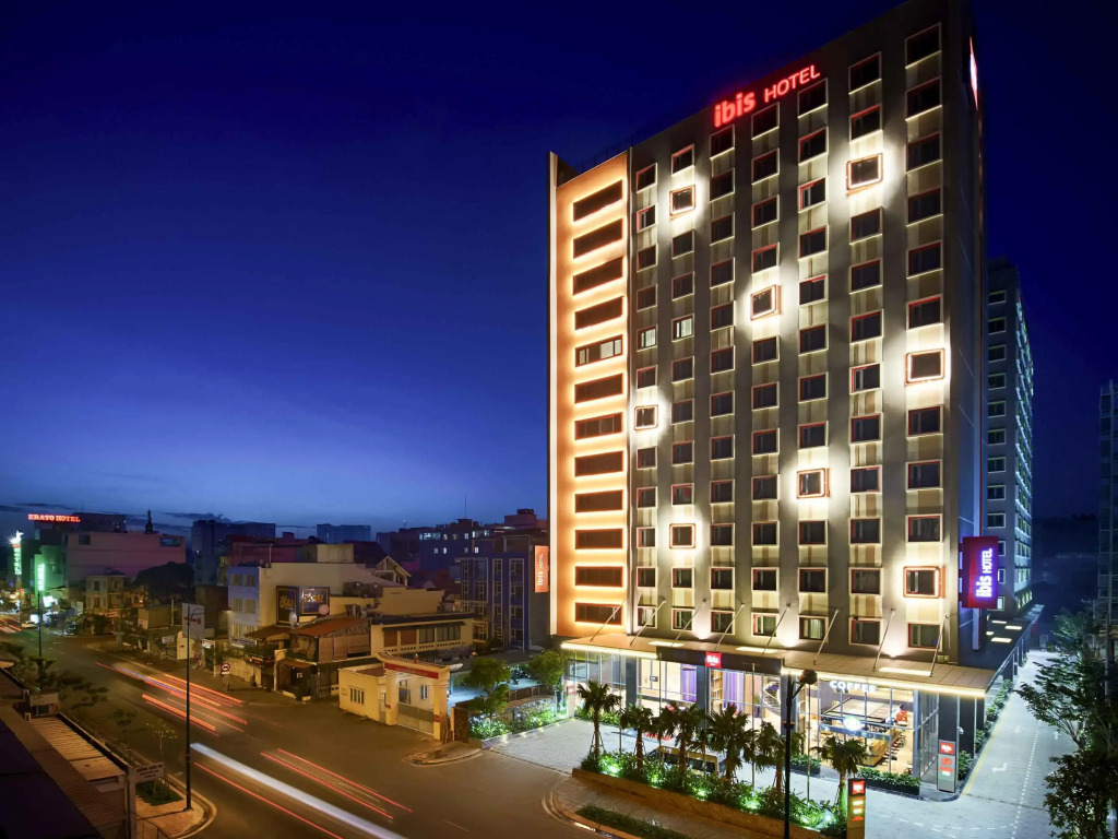 Ibis Saigon South