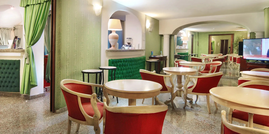 Colonna Palace Hotel Mediterraneo