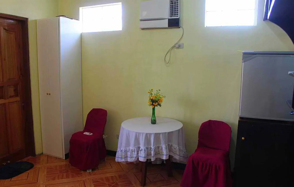 Cocomango's Resort