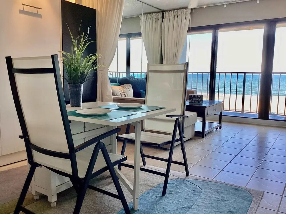 Shoreline Studio Condo for 4