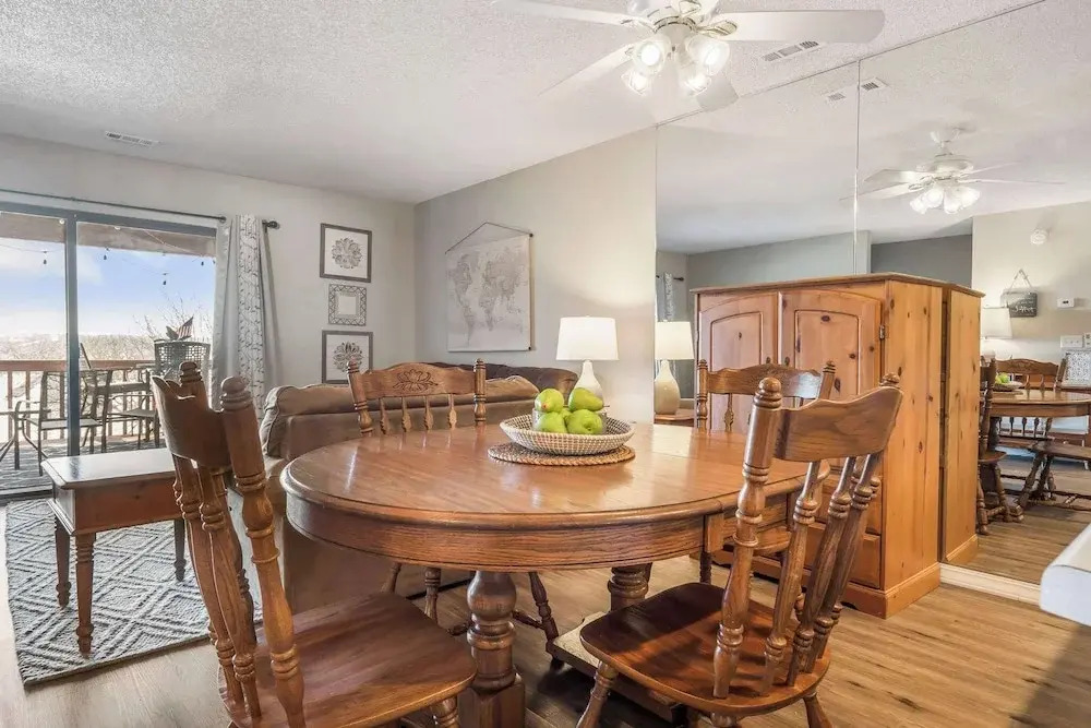 Poolside Oasis at the Pointe 2BR Condo Minutes From Table Rock Lake