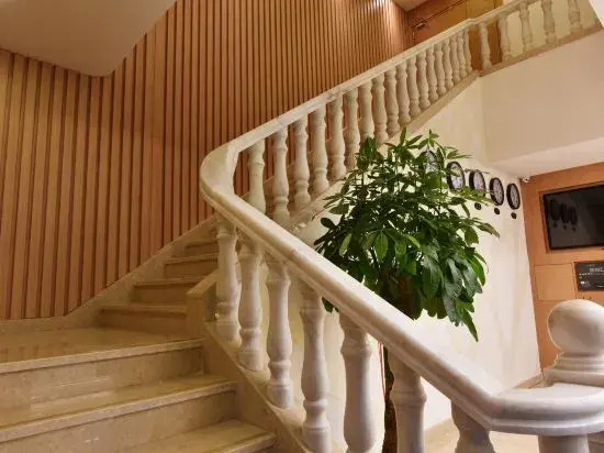 Wan Li Hong Grand Hotel