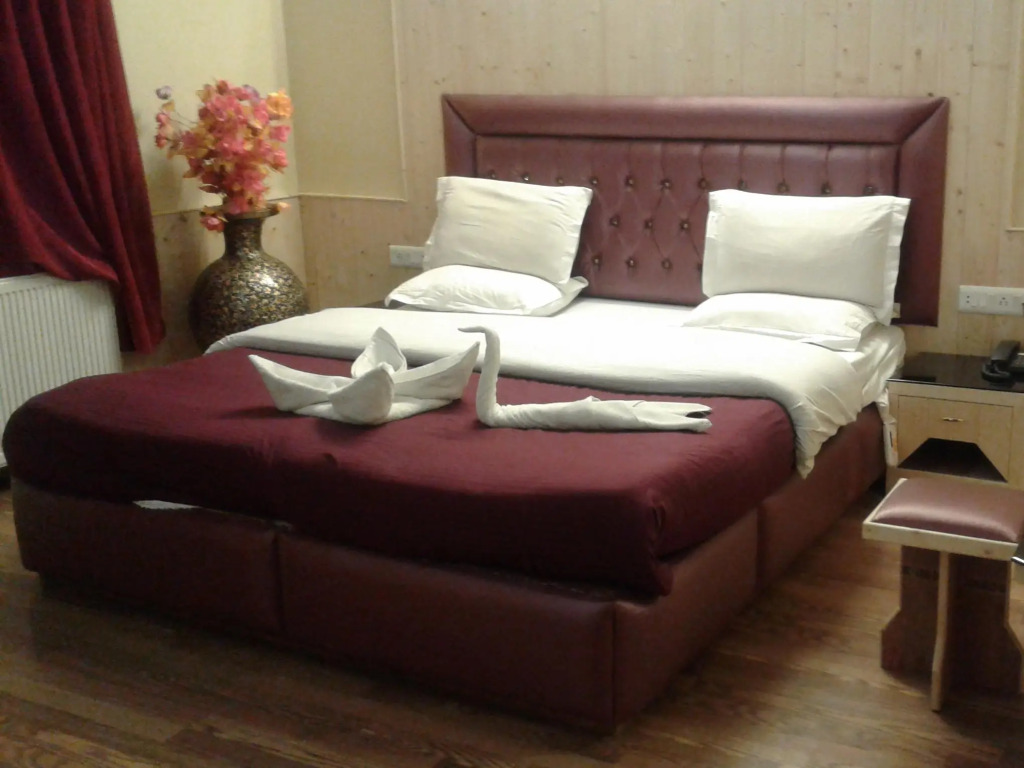 Hotel Abshar