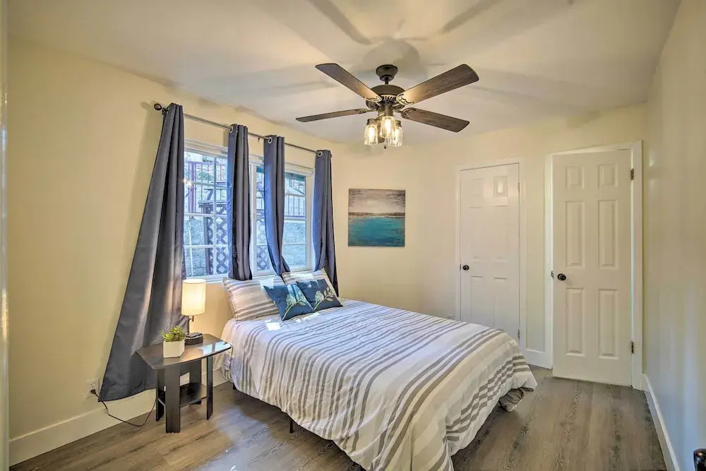 Relaxing Lake Arrowhead Home ~ 1 Mi to Lake!