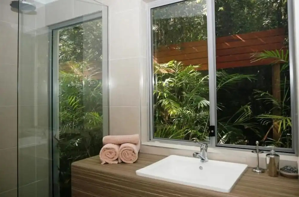 Noosa Flashpackers