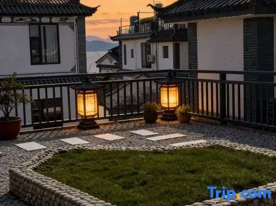 Qiuyan Homestay (Dali Erhai Lake Most Beautiful One Kilometer)