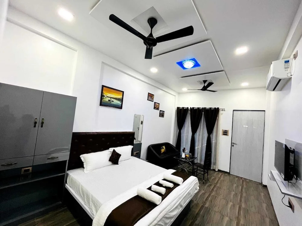 Relax Beach Resort