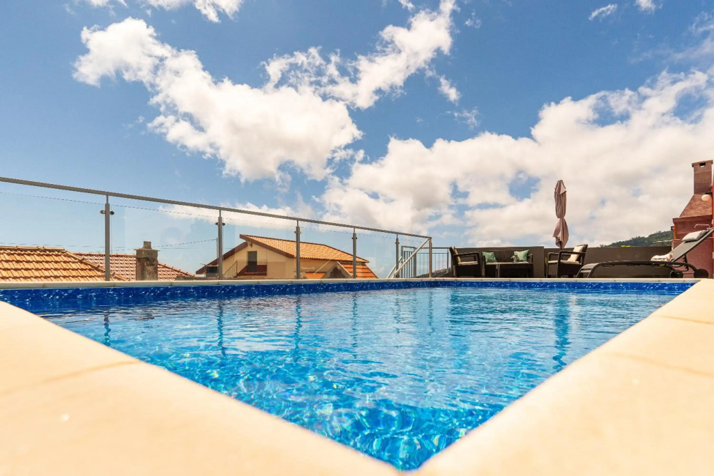 Roraima House - Private Pool & Garden