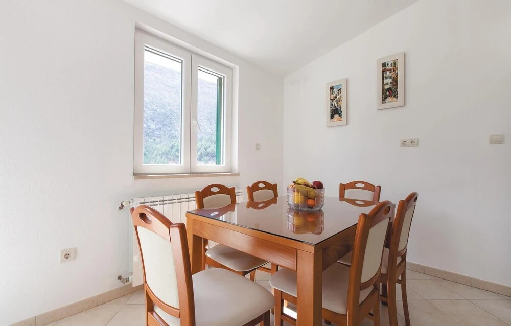 Nice Home in Podaspilje With Wifi and 2 Bedrooms