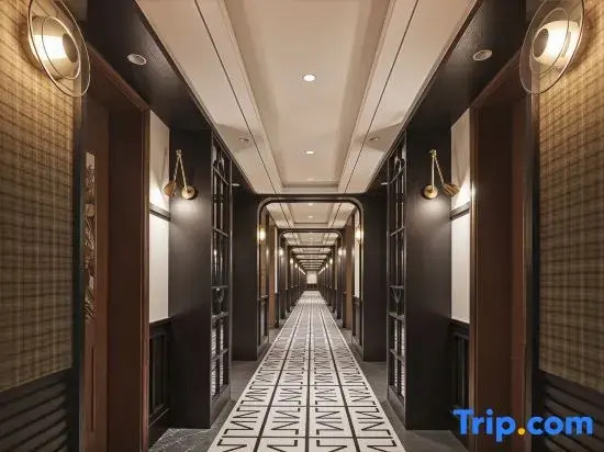LIZA  HOTEL Republic-era Mansion