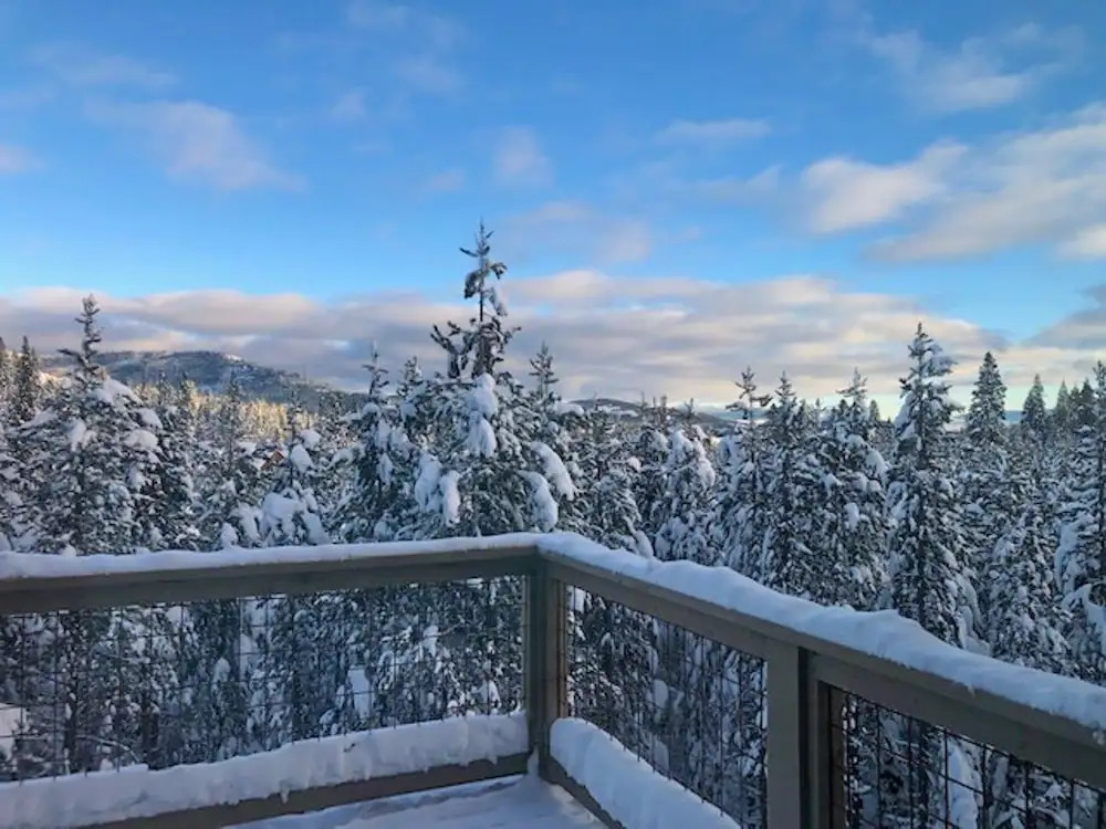 Tahoe Donner Home 4 Bedrooms 2.5 Bathrooms Home