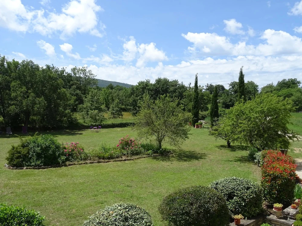 Cante Grillet - 295 Chemin des Contards - 84480 Lacoste