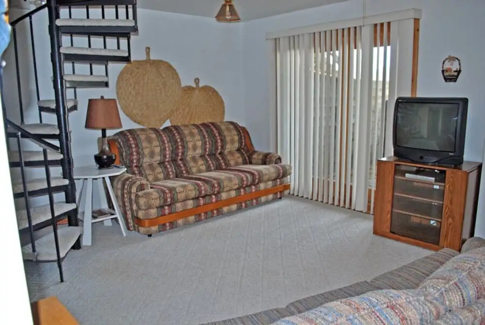 Arlington - Elbert's - 5 Br Duplex
