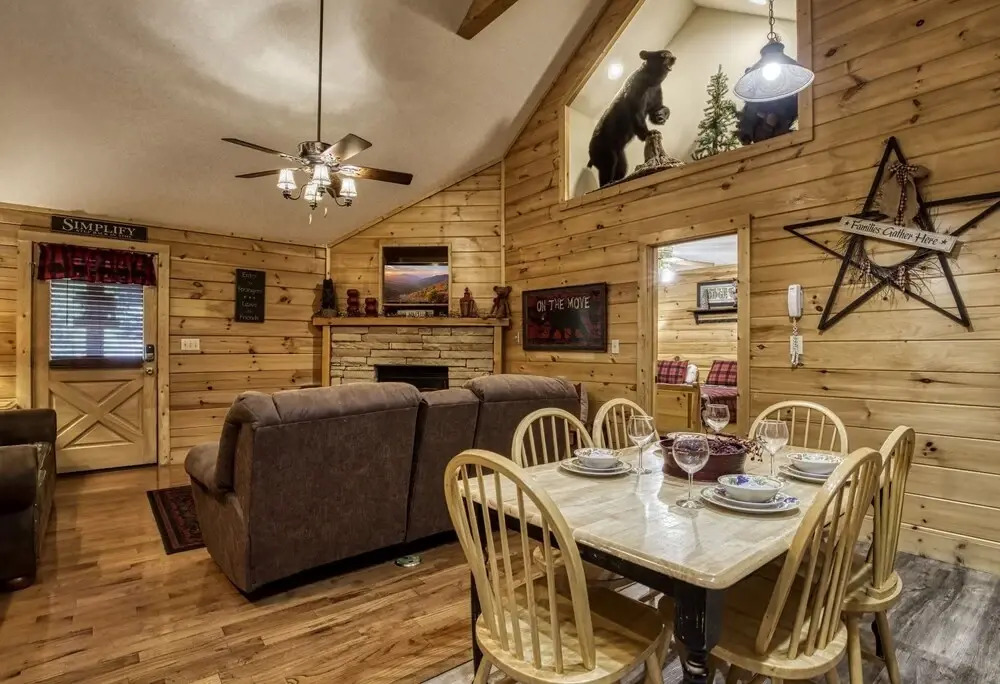 ER306- A Smoky Mountain Dream- Great location- Close to town cabin