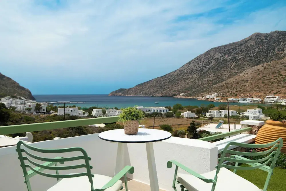 Lithos Suites Sifnos