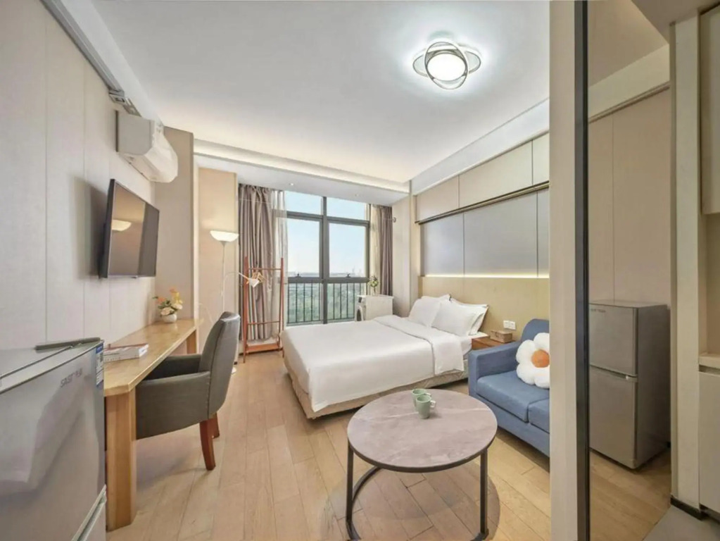 Nanjing Lumuli Business Hotel Apartment (Yuhua Living Room Tianlongsi Subway Station)