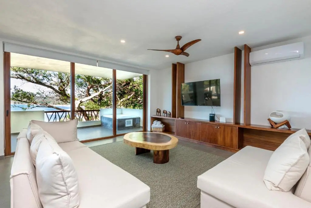 Ysuri Sayulita - Beachfront Hotel