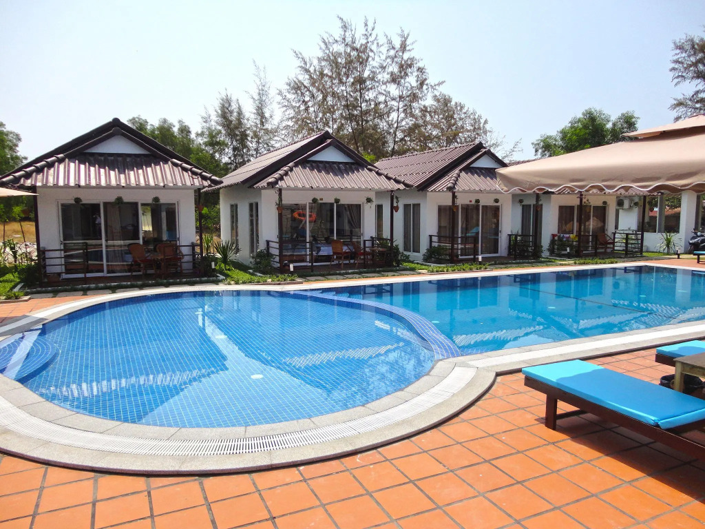 Sea Breeze Resort