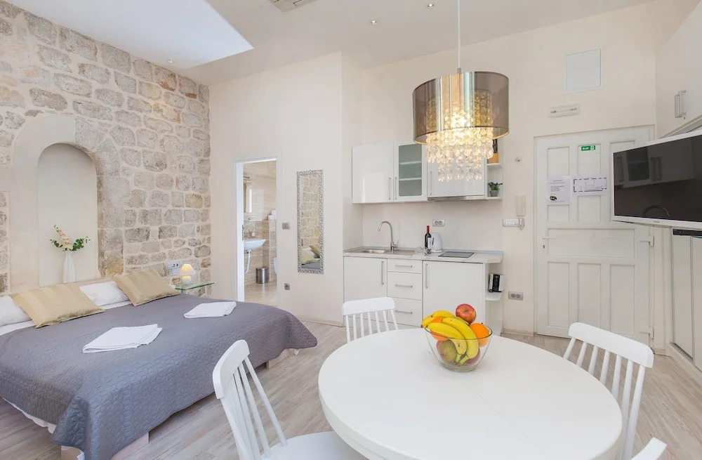 Lausion Apartments